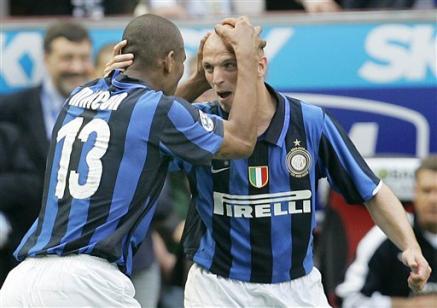 Maicon a Cambiasso